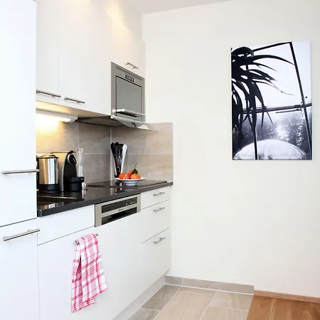 - Kieselgasse 4* Zürih