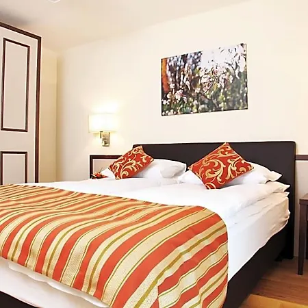 Apart Otel - Kieselgasse 4*