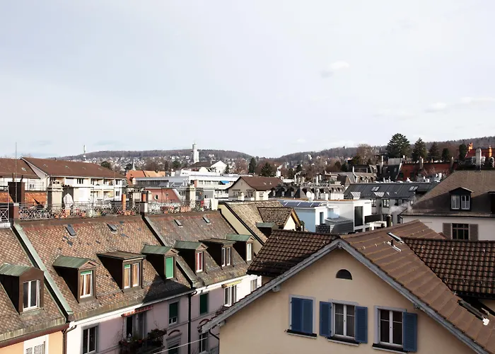 - Kieselgasse 4* Zúrich