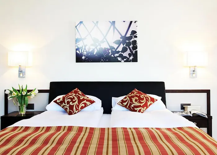 - Kieselgasse 4* Zurich