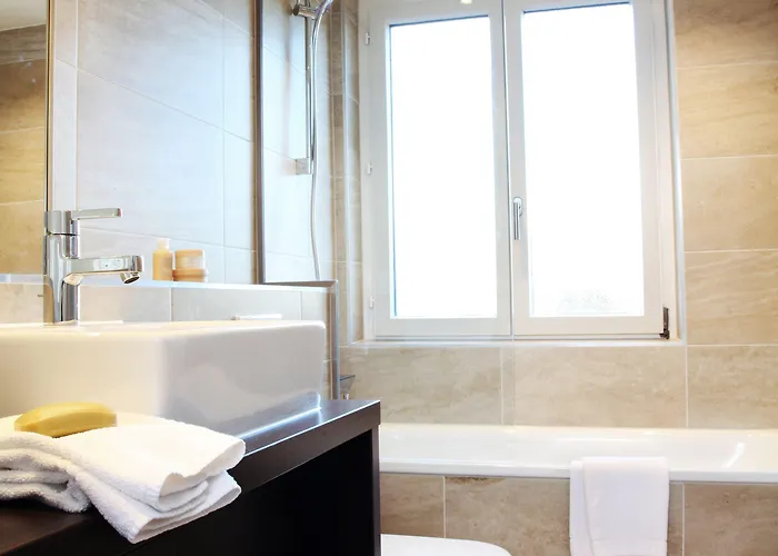 - Kieselgasse 4* Zurich