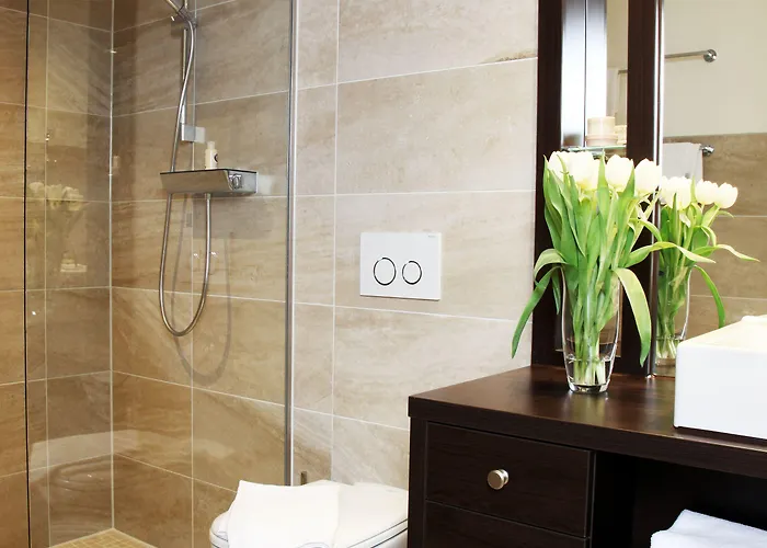 - Kieselgasse 4* Zurich